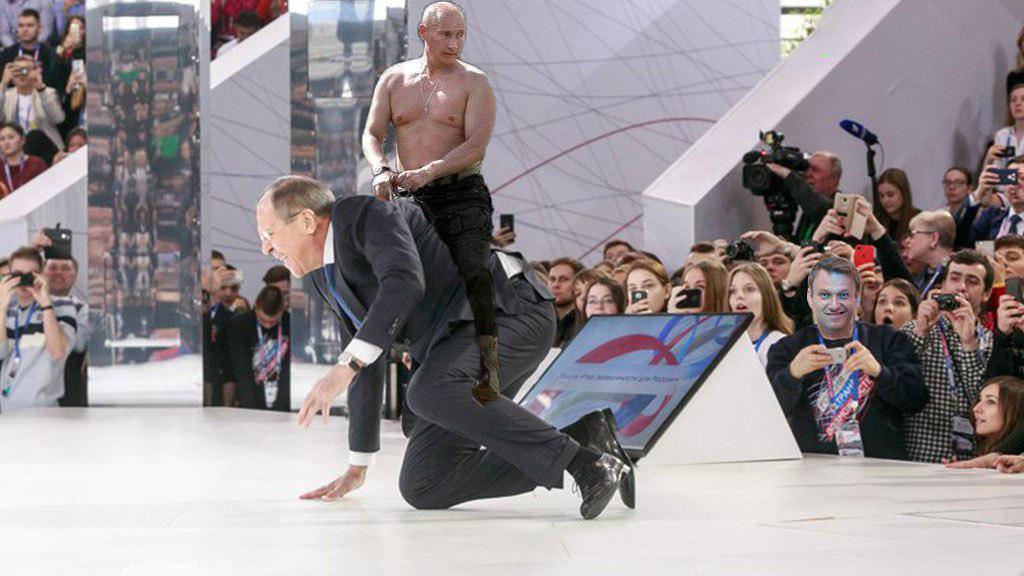 Лавров упал Лавров упал