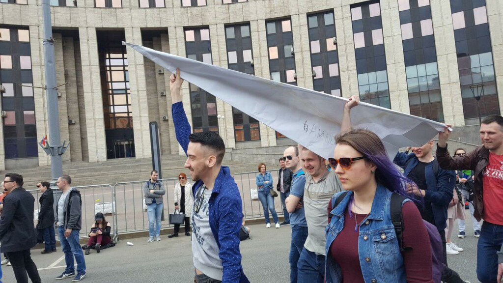 митинг 30 апреля бумажные самолетики телеграм