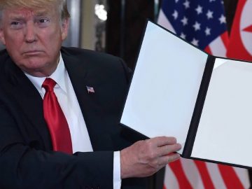Что Трамп показал Ким Чен Ыну?