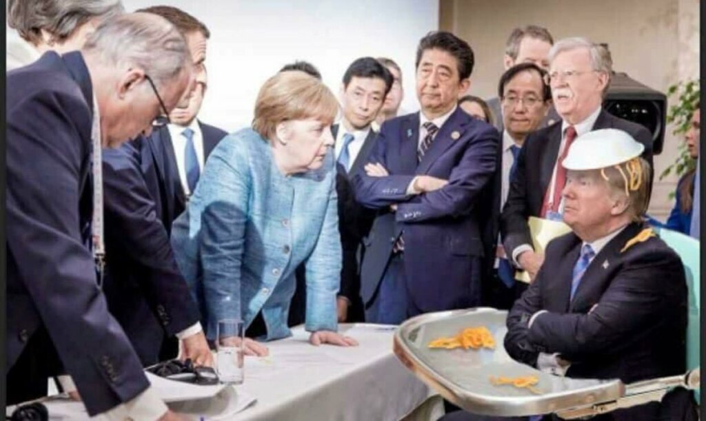 Трамп сидит мем Трамп сидит мем