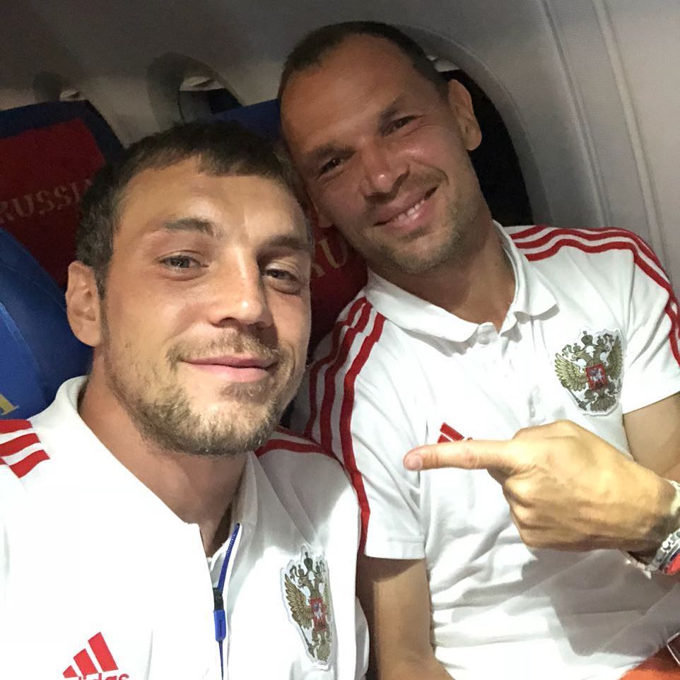 Артем Дзюба и Сергей Игнашевич Артем Дзюба и Сергей Игнашевич