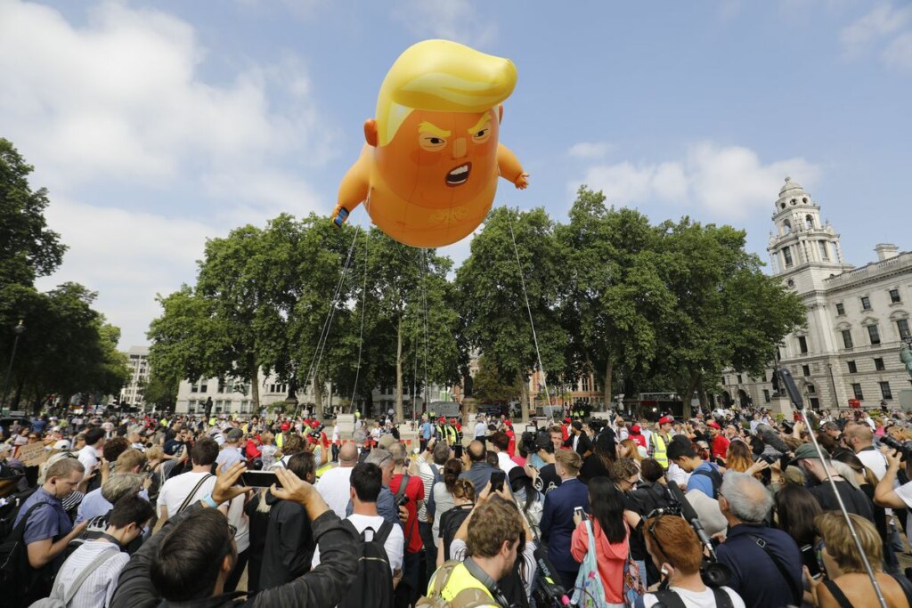 малыш-Трамп малыш-Трамп