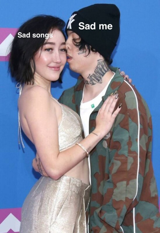Lil Xan целует Noah Cyrus