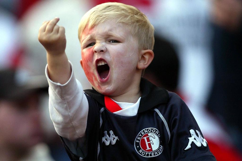 Mikey Wilson middle finger