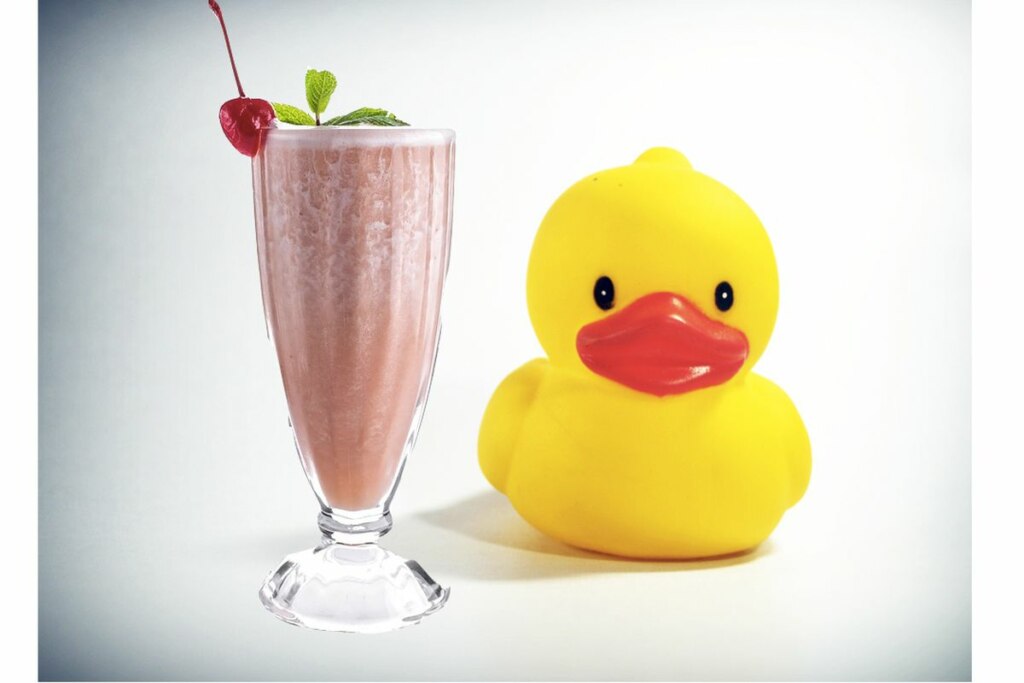 Резиновая Milkshake Duck