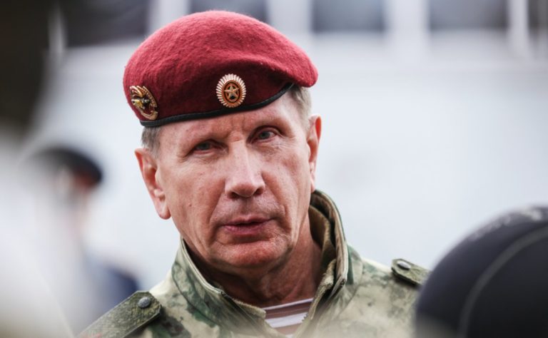 Золотов подал иск к Навальному
