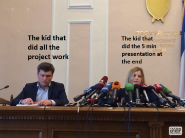 Поклонская с микрофонами и грустный мужик