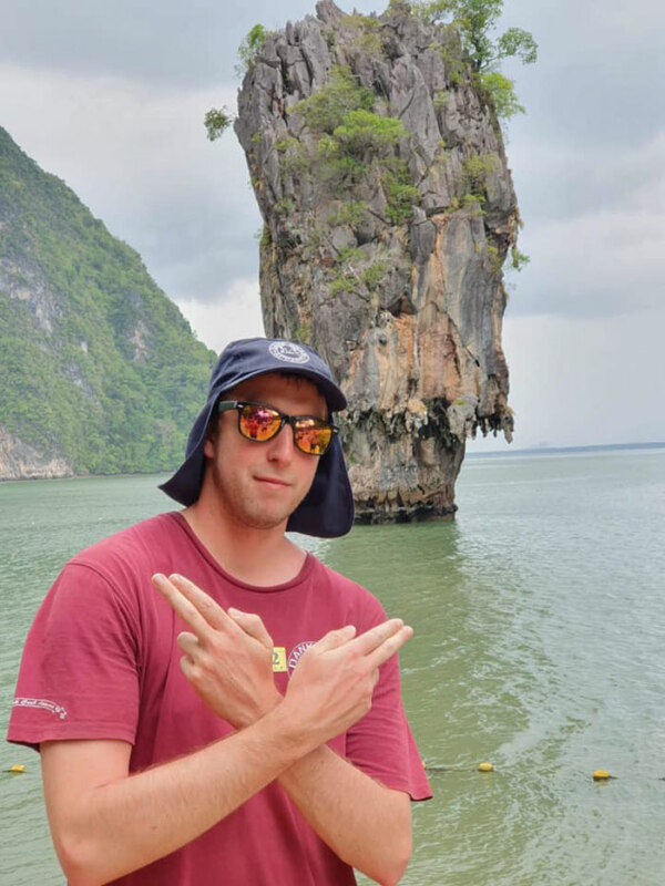 Адам Сэндлер повсюду, двойники Адама Сэндлера Адам Сэндлер повсюду, двойники Адама Сэндлера