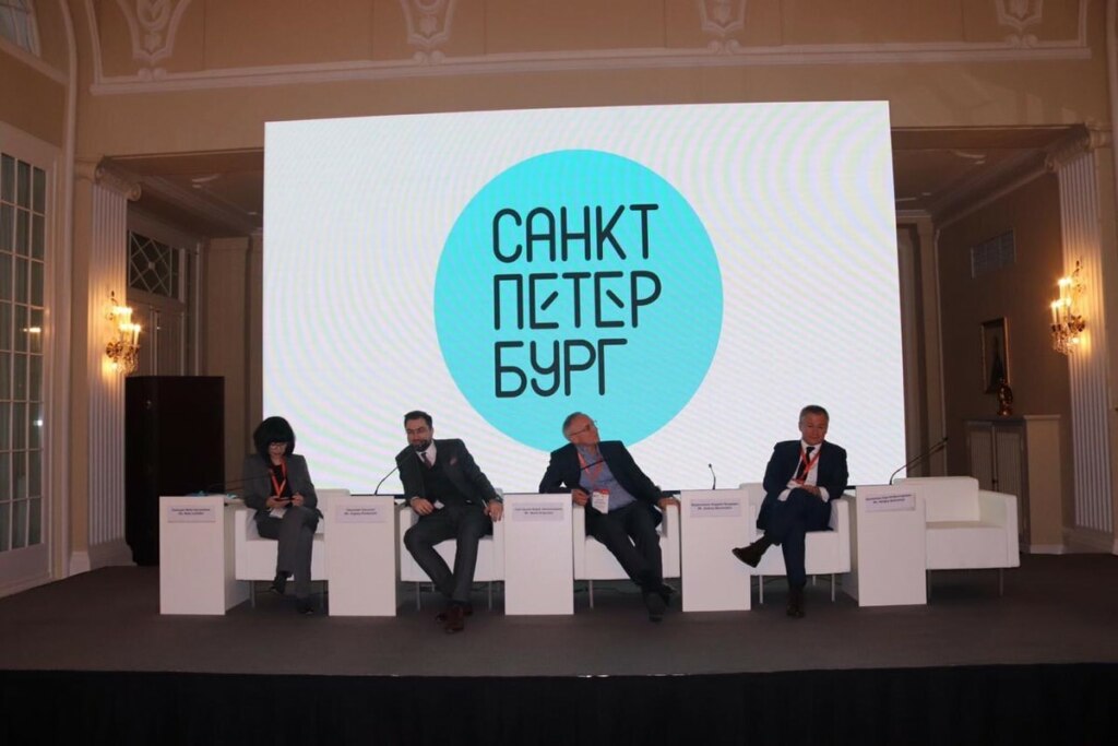 Логотип Санкт-Петербурга