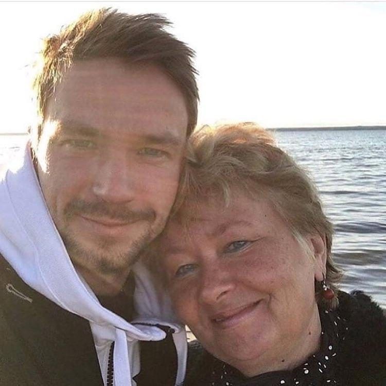 Мама актера Саши Петрова Алевтина Петрова Мама актера Саши Петрова Алевтина Петрова