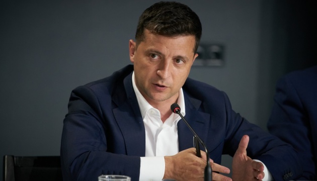 Зеленский прорекламировал фильм по требованию террориста из Луцка