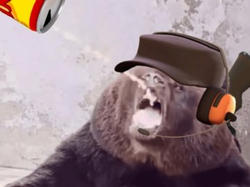 Медведь пьет Фанту