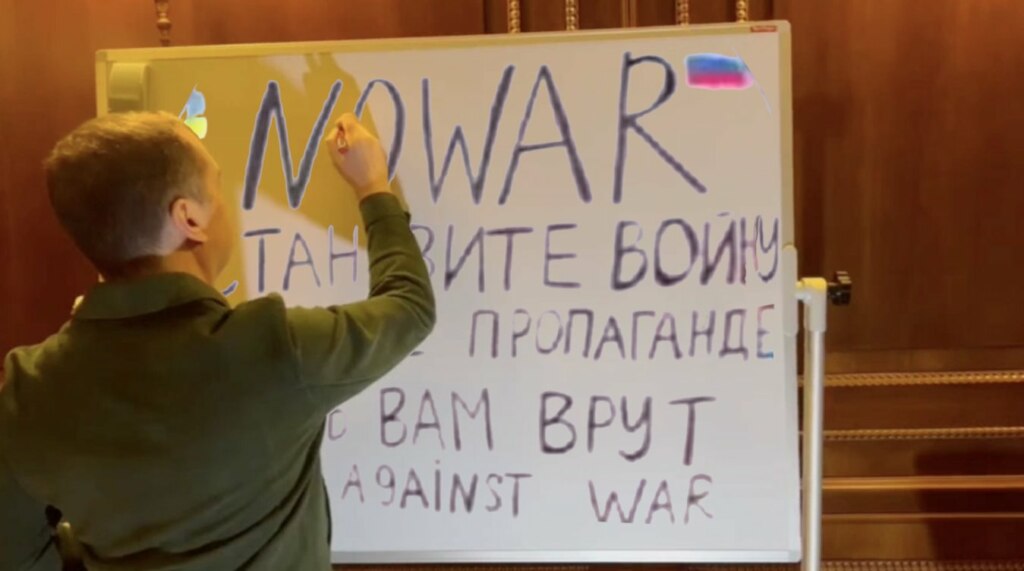медведев написал поздравление с 1 мая медведев написал поздравление с 1 мая