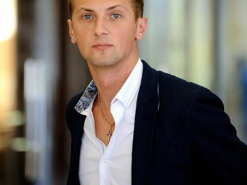 Александр Зубарев