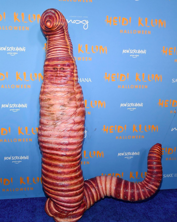 хайди клум в костюме червя мем